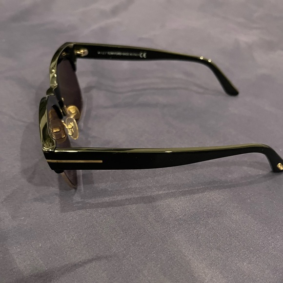 Tom Ford polarized Sunglasses - Picture 3 of 5